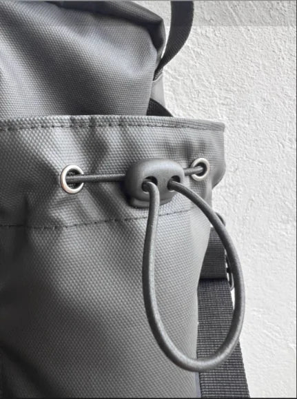 Bolsa imantada para Botella de Agua Fitness.
